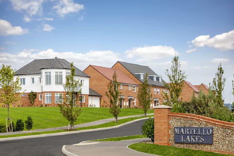 Real estate in Martello Lakes — look at the real estate search engine GEOLN.COM. Photo 1