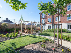 Immobilien in Keyes Lodge — Schauen Sie sich die Immobiliensuchmaschine GEOLN.COM an. Foto 3