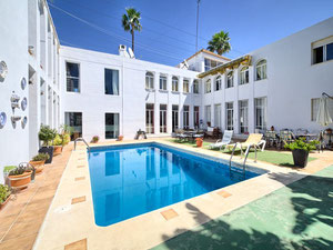 别墅 5 间卧室 380 平方米在新安达卢西亚 —西班牙拉斯布里萨斯 — 来自开发商和业主的房地产搜索引擎 GEOLN.COM. 照片 3