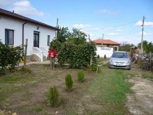 სახლი ბულგარეთში, დობრიჩის რაიონის სოფელში — უძრავი ქონების ყიდვა და მფლო ბელებისგან GEOLN.COM. ფოტო 3
