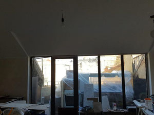 4 room apartment in Sololaki. Buy an apartment in Tbilisi, Sololaki — Find off-plan property or real estate resale directly from developers and owners GEOLN.COM. Photo 2