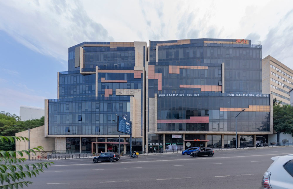 商业空间出售 — 来自开发商和业主的房地产搜索引擎 GEOLN.COM. 照片 1