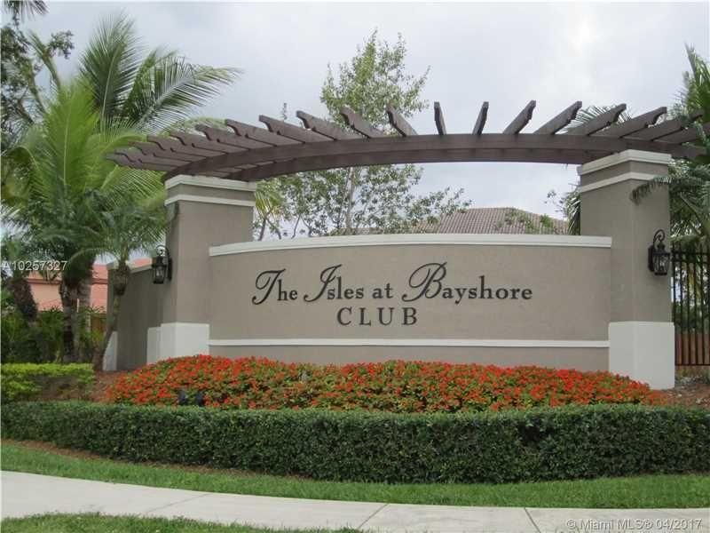 شقق في الولايات المتحدة الأمريكية ، فلوريدا ، كاتلر باي — ابحث عن عقار قيد الإنشاء أو عقار معاد بيعه مباشرة من المطورين والملاك GEOLN.COM. صورة فوتوغرافية 1