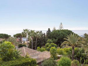 Villa 5 bedrooms 430 m² in Elviria, Spain — Find off-plan property or real estate resale directly from developers and owners GEOLN.COM. Photo 27