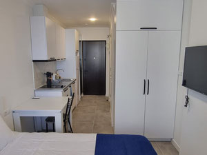 海景和城市景观的公寓 — 来自开发商和业主的房地产搜索引擎 GEOLN.COM. 照片 13