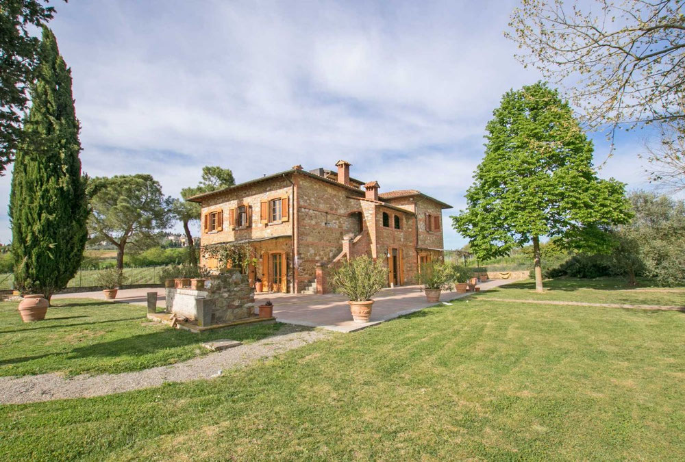 意大利郊区村庄的别墅，阿雷佐 — 来自开发商和业主的房地产搜索引擎 GEOLN.COM. 照片 1