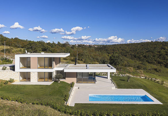 CONTEMPORARY DEVELOPMENT IN ISTRIA