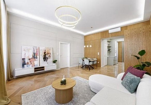 Hungary. Budapest. Apartment with full renovation, 71m2, in the center.