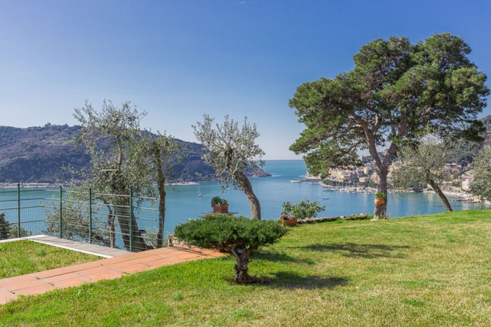 意大利波托韦内雷的海边别墅 — 来自开发商和业主的房地产搜索引擎 GEOLN.COM. 照片 1