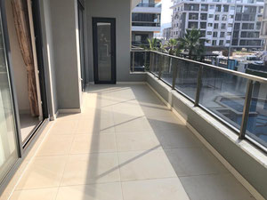 新的一居室公寓出售在一个新的综合体 — 来自开发商和业主的房地产搜索引擎 GEOLN.COM. 照片 9