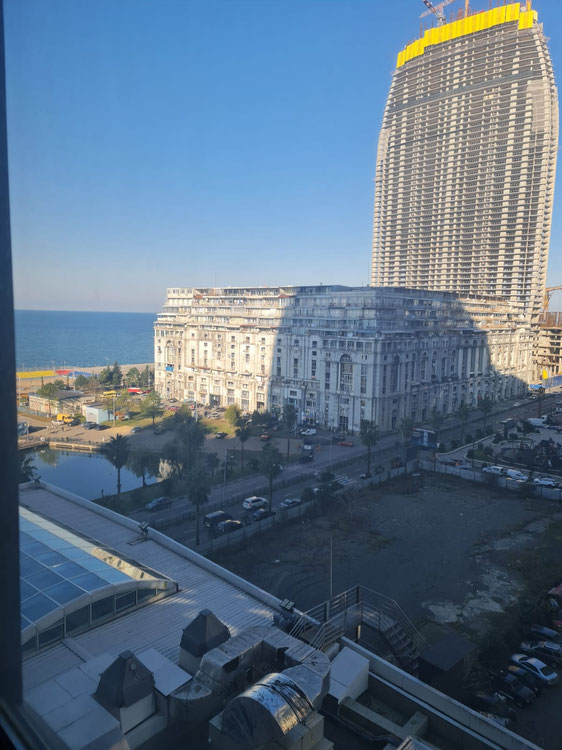 იყიდება ბინა alliance palace-ში — უძრავი ქონების ყიდვა და მფლო ბელებისგან GEOLN.COM. ფოტო 1