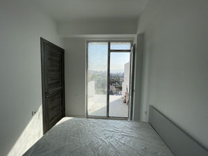 იყიდება 2 ოთახიანი ბინა — უძრავი ქონების ყიდვა და მფლო ბელებისგან GEOLN.COM. ფოტო 5