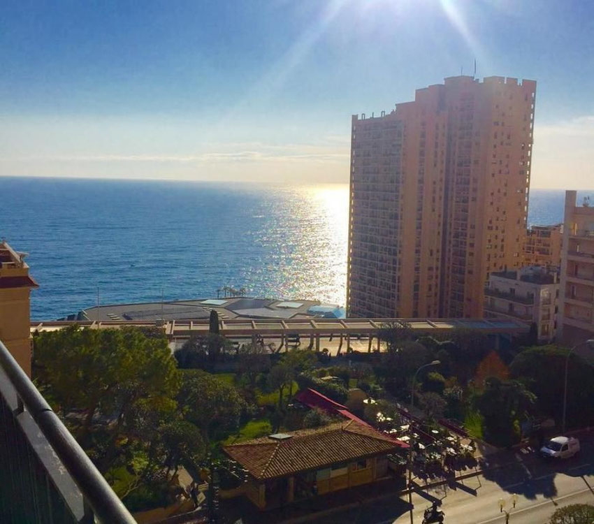 Apartments by the sea in Monaco, Monte-Carlo — Find off-plan property or real estate resale directly from developers and owners GEOLN.COM. Photo 1