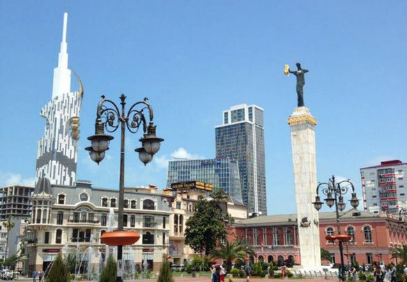 Продается 5-комнатная квартира.