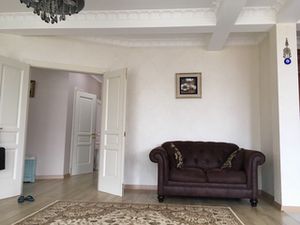 市中心设有3间卧室的公寓 — 来自开发商和业主的房地产搜索引擎 GEOLN.COM. 照片 4