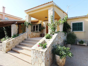 西班牙，巴利阿里群岛，帕尔马的海边别墅 — 来自开发商和业主的房地产搜索引擎 GEOLN.COM. 照片 3