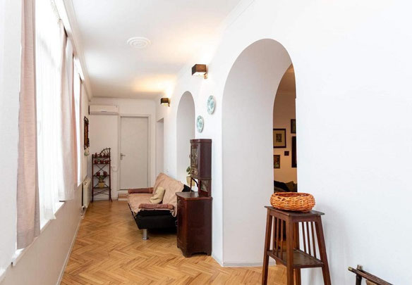 2 кімнатна квартира на Мтацминда. Квартира без посередника в Тбілісі