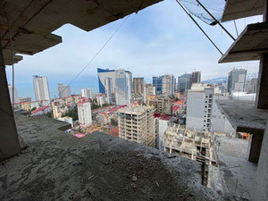 Deniz Kenarında Siyah Çerçeve — Sahiplerden yada inşaatcilardan mülkiyet arama GEOLN.COM. Fotoğraf 3