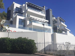 Real estate in Aqualina — look at the real estate search engine GEOLN.COM. Photo 10