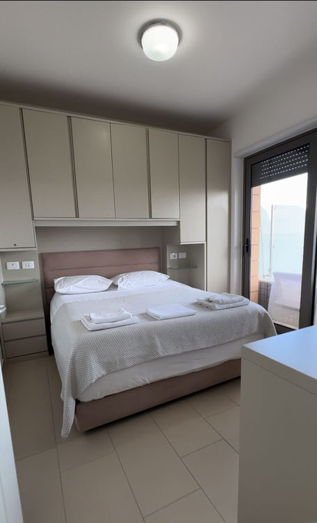 在弗洛雷出售的豪华海景公寓 — 来自开发商和业主的房地产搜索引擎 GEOLN.COM. 照片 1