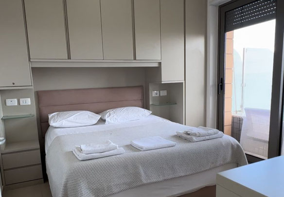 Luksusowy apartament z widokiem na morze na sprzedaż w Wlorze