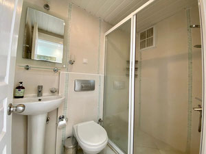 位于市中心，配备所有便利设施的综合公寓 — 来自开发商和业主的房地产搜索引擎 GEOLN.COM. 照片 9