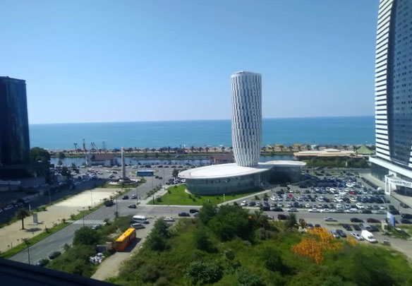 Apartments with direct sea views and dancing fountains!