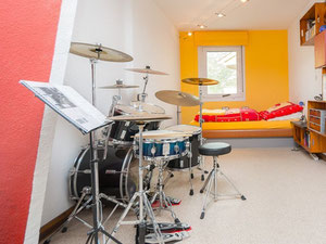 Villa in Spanien, Katalonien, Castelldefels — Immobilien-Suchservice von Bauträgern und Eigentümern GEOLN.COM. Foto 13