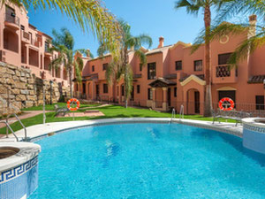 西班牙、安达卢西亚、埃斯特波纳的山区、郊区、森林中的公寓 — 来自开发商和业主的房地产搜索引擎 GEOLN.COM. 照片 11