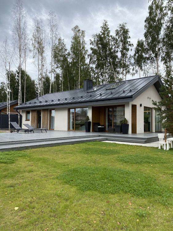 منزل في روسيا — ابحث عن عقار قيد الإنشاء أو عقار معاد بيعه مباشرة من المطورين والملاك GEOLN.COM. صورة فوتوغرافية 1