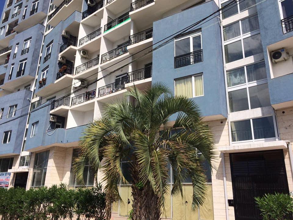 Makhinjauri'de satılık daire — Sahiplerden yada inşaatcilardan mülkiyet arama GEOLN.COM. Fotoğraf 1