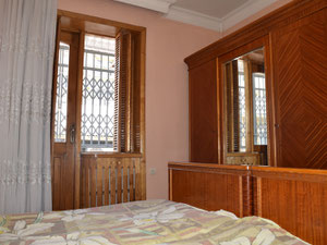 巴统中心一个孤立院子的公寓 — 来自开发商和业主的房地产搜索引擎 GEOLN.COM. 照片 15