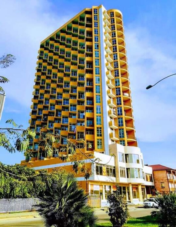 4房公寓出售 — 来自开发商和业主的房地产搜索引擎 GEOLN.COM. 照片 1