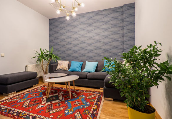 Продається 2-кімнатна квартира.