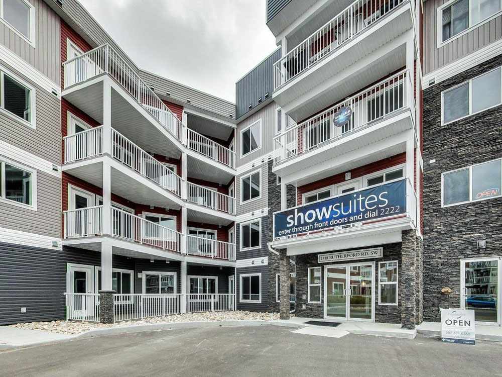 Real estate in Crossroads of Rutherford — look at the real estate search engine GEOLN.COM. Photo 1