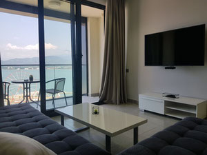 דירת 2 חדרים למכירה בפורטה באטומי — חיפוש נדל"ן מפרטי ומקבלן GEOLN.COM. תמונה 2