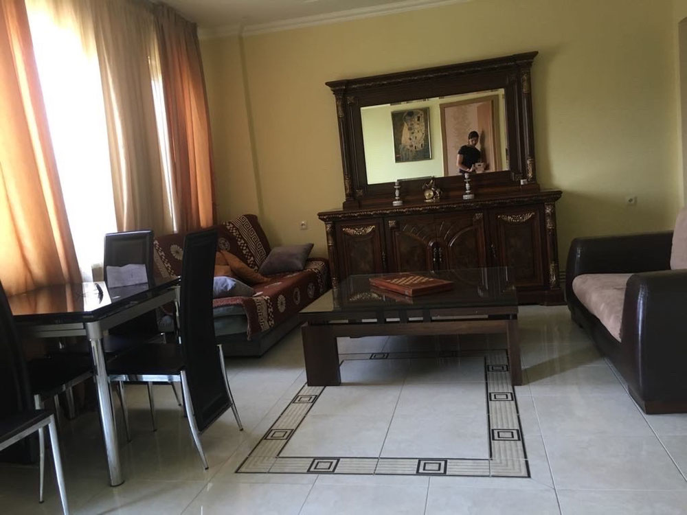 Продається квартира на вулиці Рафаеля Агладзе — Пошуковик нерухомості від забудовників і власників GEOLN.COM. Фото 1