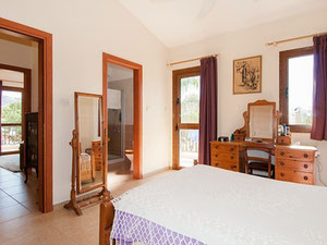 ვილა კვიპროსში, პაფოსი, ტრემიტუზა — უძრავი ქონების ყიდვა და მფლო ბელებისგან GEOLN.COM. ფოტო 9