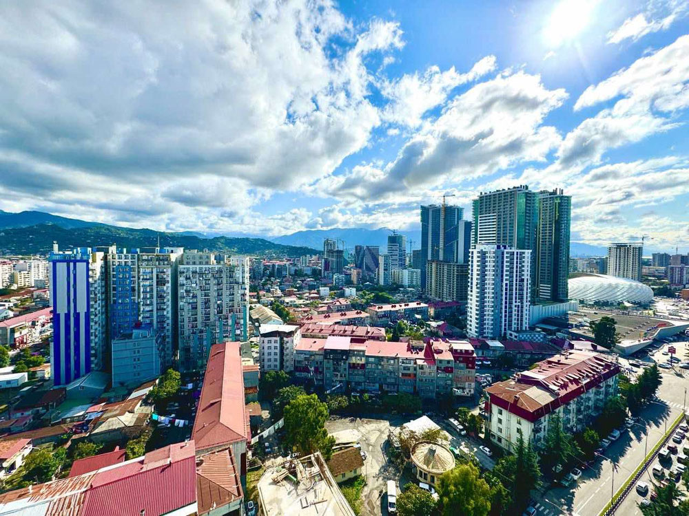 出售巴图米的公寓 — 来自开发商和业主的房地产搜索引擎 GEOLN.COM. 照片 1