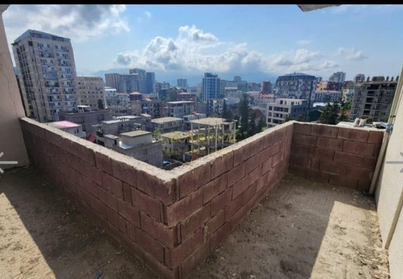 Sprzedaje się mieszkanie w Batumi