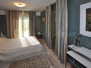 法国，安提比斯的海边别墅 — 来自开发商和业主的房地产搜索引擎 GEOLN.COM. 照片 16