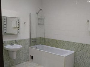 3 ოთახიანი ბინა ვაკეში. ბინა შუამავლის გარეშე თბილისში — უძრავი ქონების ყიდვა და მფლო ბელებისგან GEOLN.COM. ფოტო 5