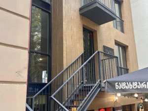 იყიდება ბინა სოლოლაკში — Пошуковик нерухомості від забудовників і власників GEOLN.COM. Фото 5