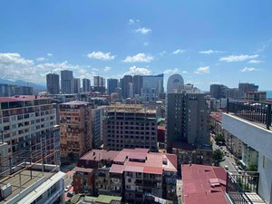 巴统公寓，提供露台 — 来自开发商和业主的房地产搜索引擎 GEOLN.COM. 照片 2