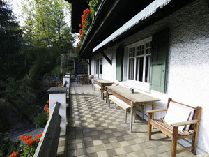 Chalet in Switzerland, Bern, Gstaad — Find off-plan property or real estate resale directly from developers and owners GEOLN.COM. Photo 2