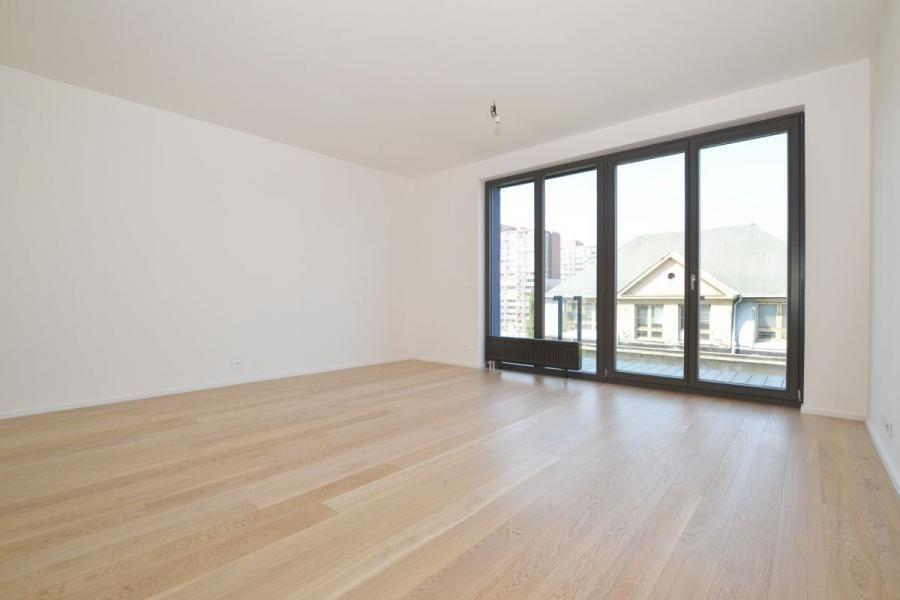 דירה בצ'כיה, פראג, אלואיזוב — חיפוש נדל"ן מפרטי ומקבלן GEOLN.COM. תמונה 1