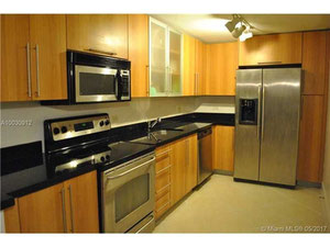 Villa in USA, Florida, North Bay Village — Find off-plan property or real estate resale directly from developers and owners GEOLN.COM. Photo 15