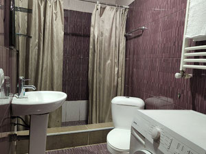 Negocio activo en el corazón de Tbilisi: casa de huéspedes y restaurante — Encuentre propiedades fuera del plan o reventa de bienes inmuebles directamente de desarrolladores y propietarios GEOLN.COM. Foto 10