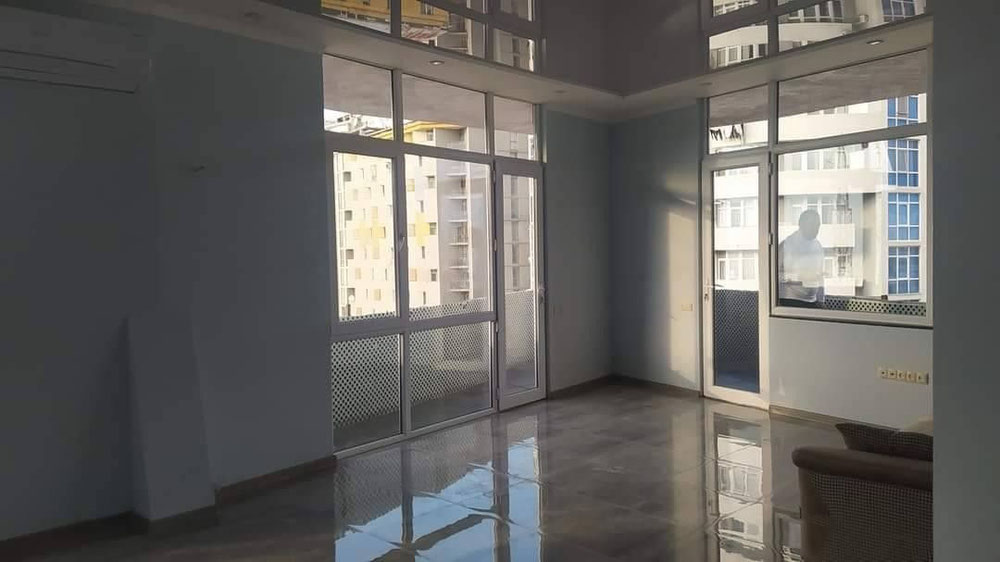 四房公寓出售 — 来自开发商和业主的房地产搜索引擎 GEOLN.COM. 照片 1