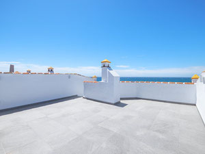 Ático 2 habitaciones 95 m² en Calahonda, España — Encuentre propiedades fuera del plan o reventa de bienes inmuebles directamente de desarrolladores y propietarios GEOLN.COM. Foto 15